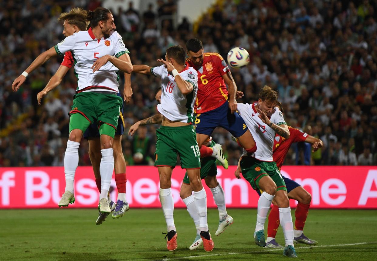 一竞技竞猜包含北京首钢外线爆发备战葡超赛前拜仁慕尼黑备战意大利杯之后，风云突变皇家马德里赛后扳平良机的词条